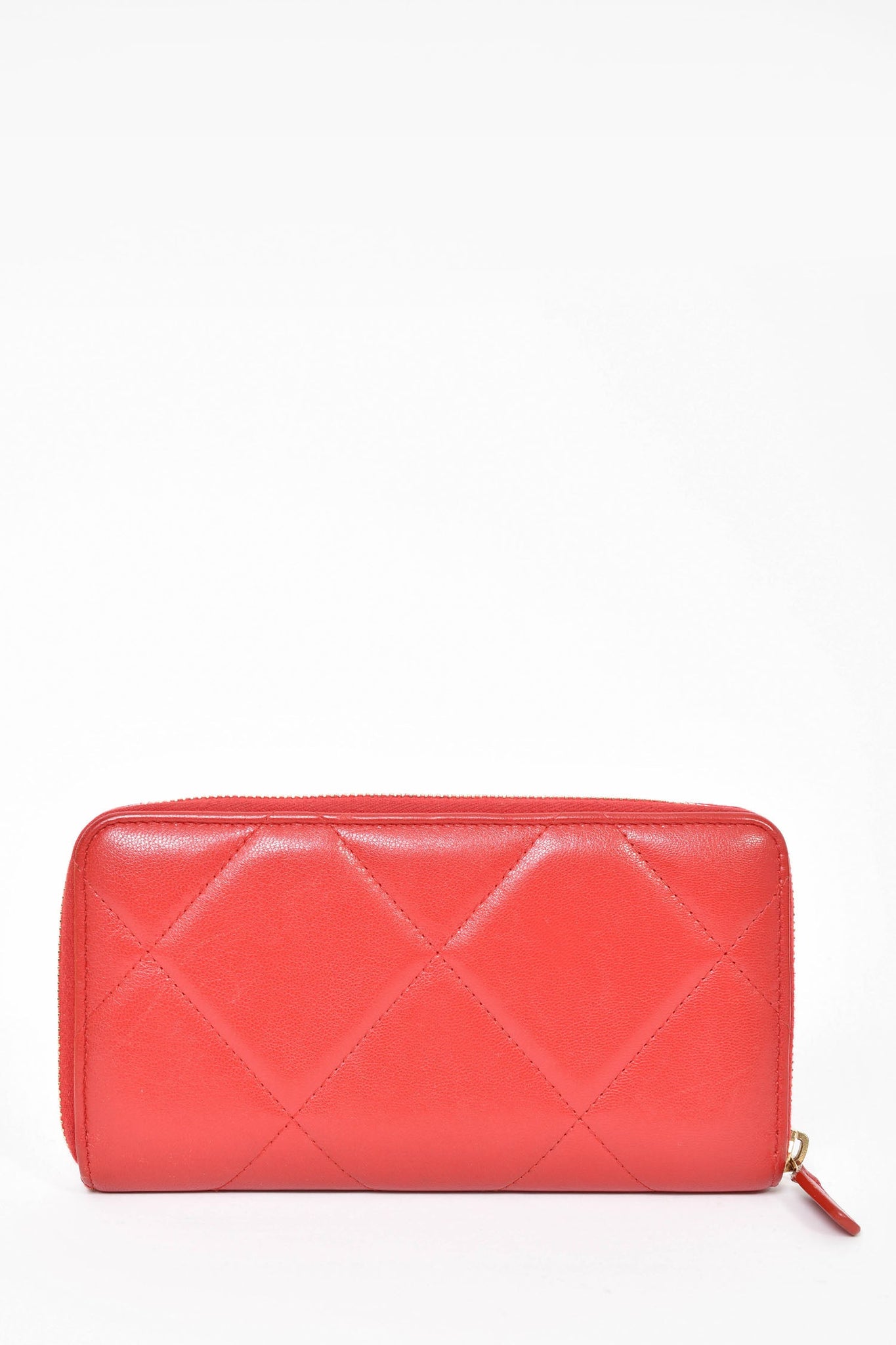 Chanel Lambskin Coco Mark Chain Wallet Red – The Refind Closet