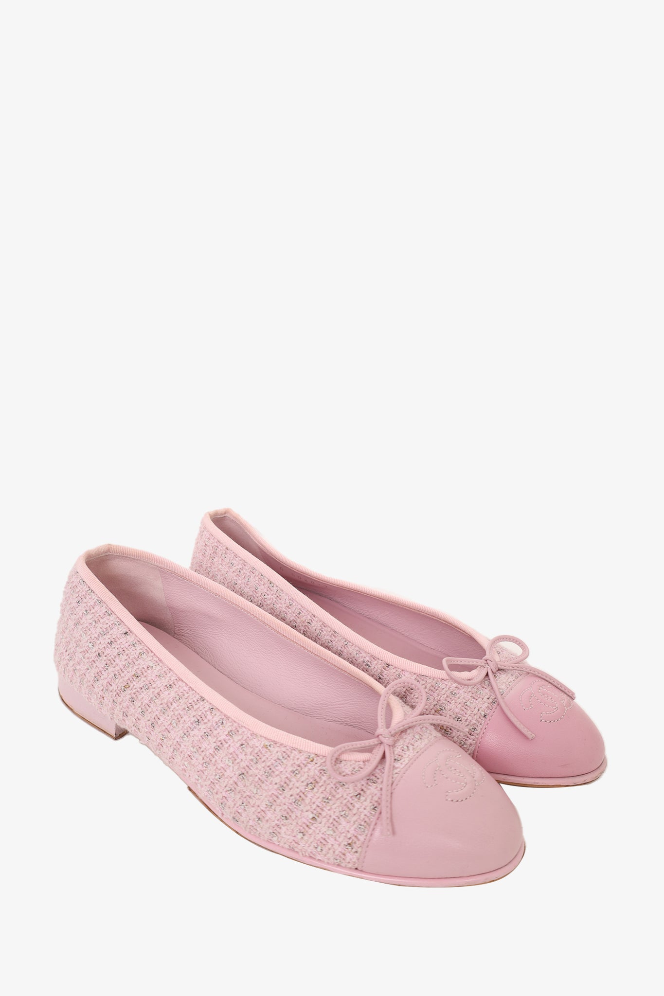 Pink deals chanel flats