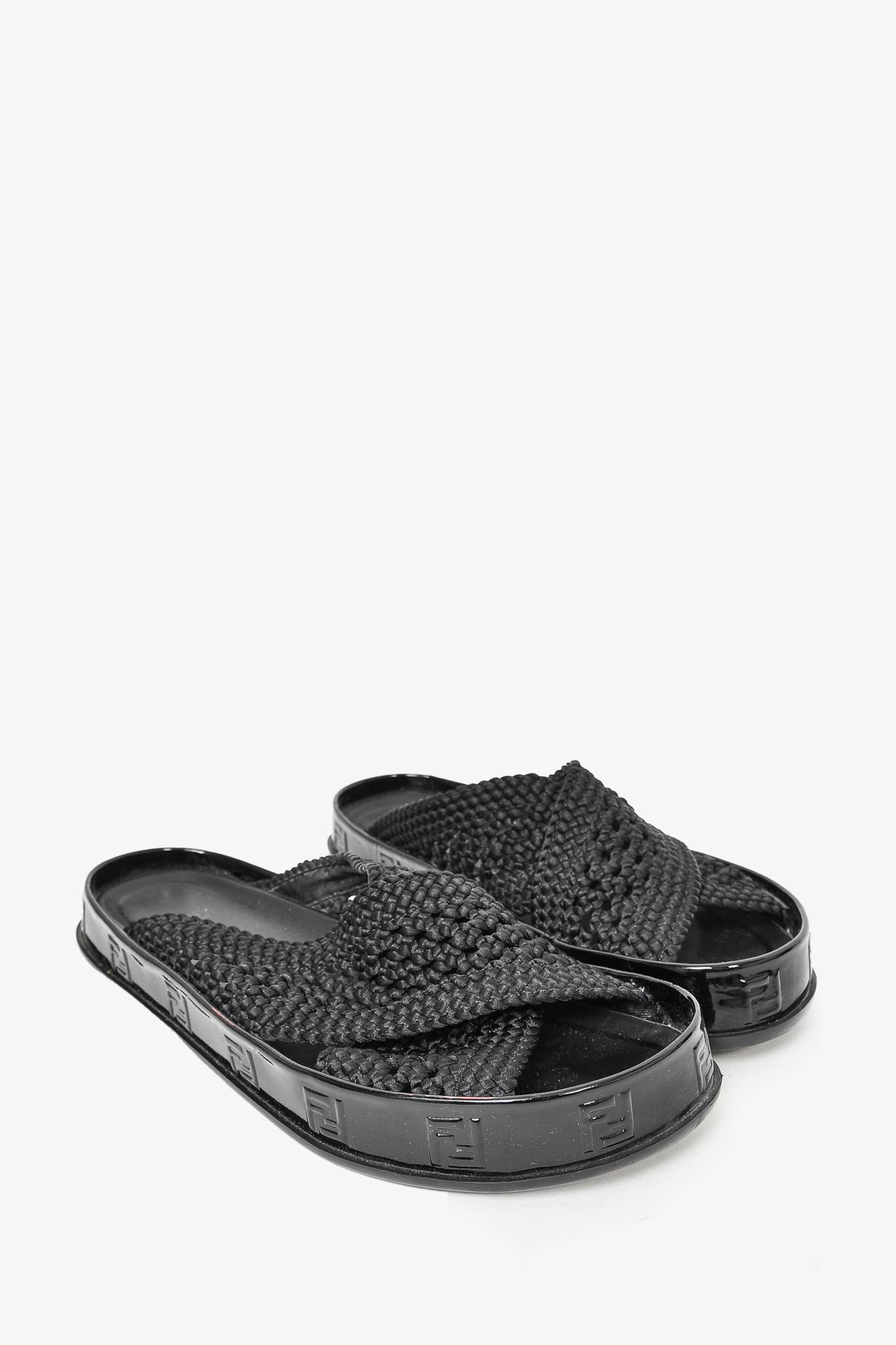 Fendi logo clearance slip on sandals