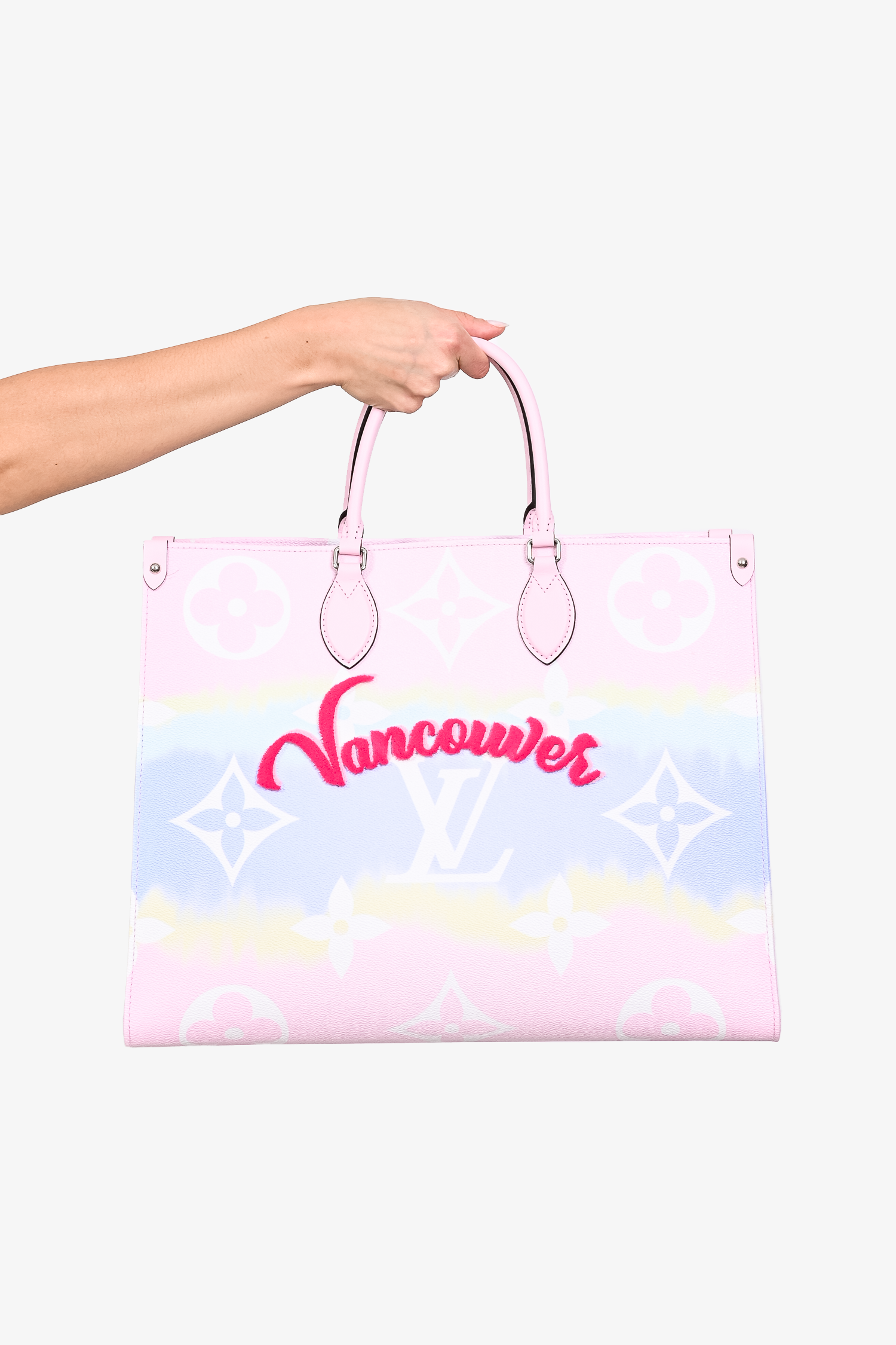 Louis Vuitton 2020 Escale Limited Edition 'Vancouver' On the Go Tote – Mine  & Yours