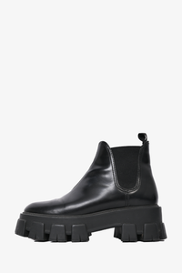 Prada lug sole chelsea 2025 boot