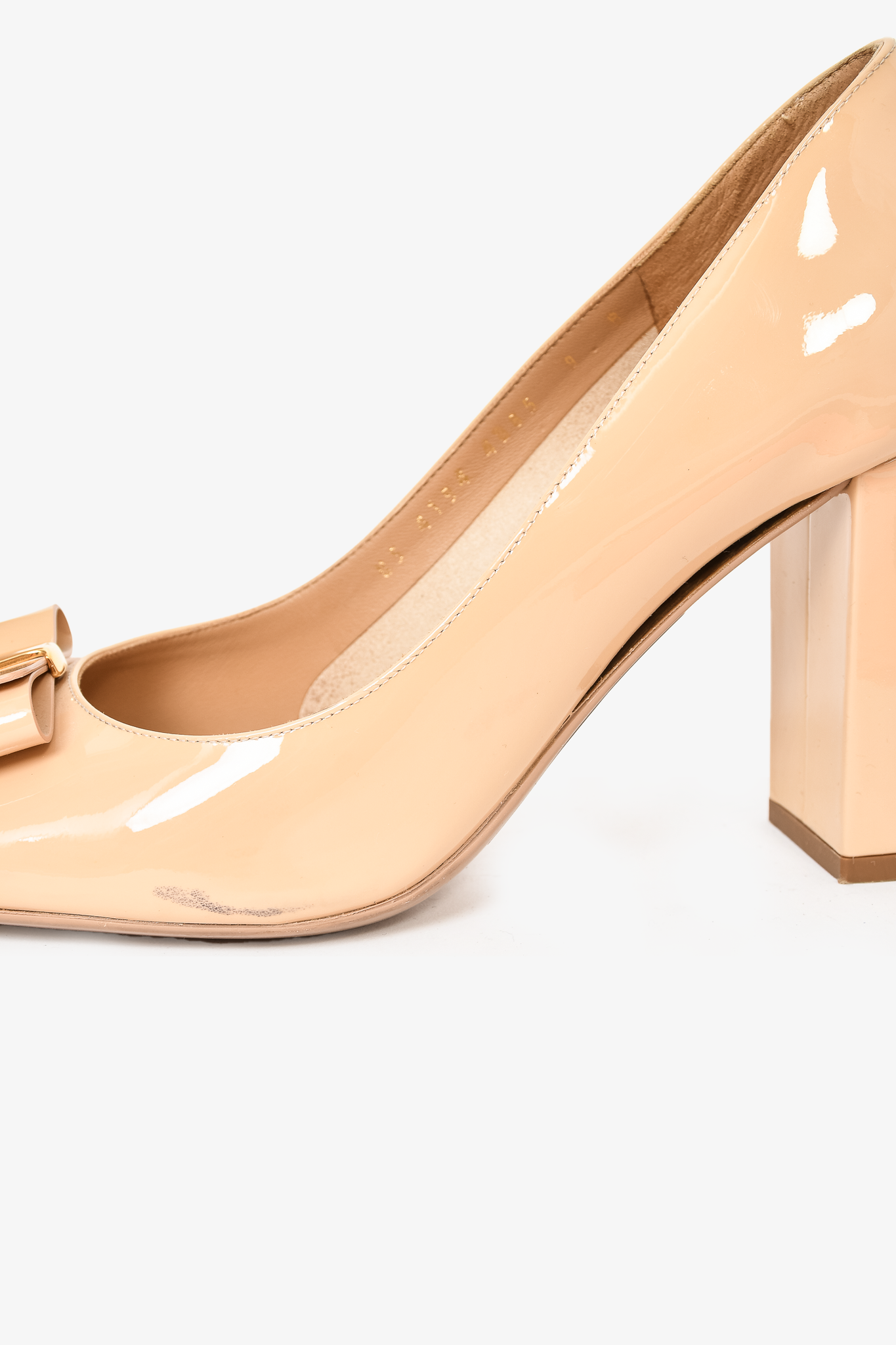 Salvatore Ferragamo Nude Patent Leather Heels Size 9 – Mine & Yours