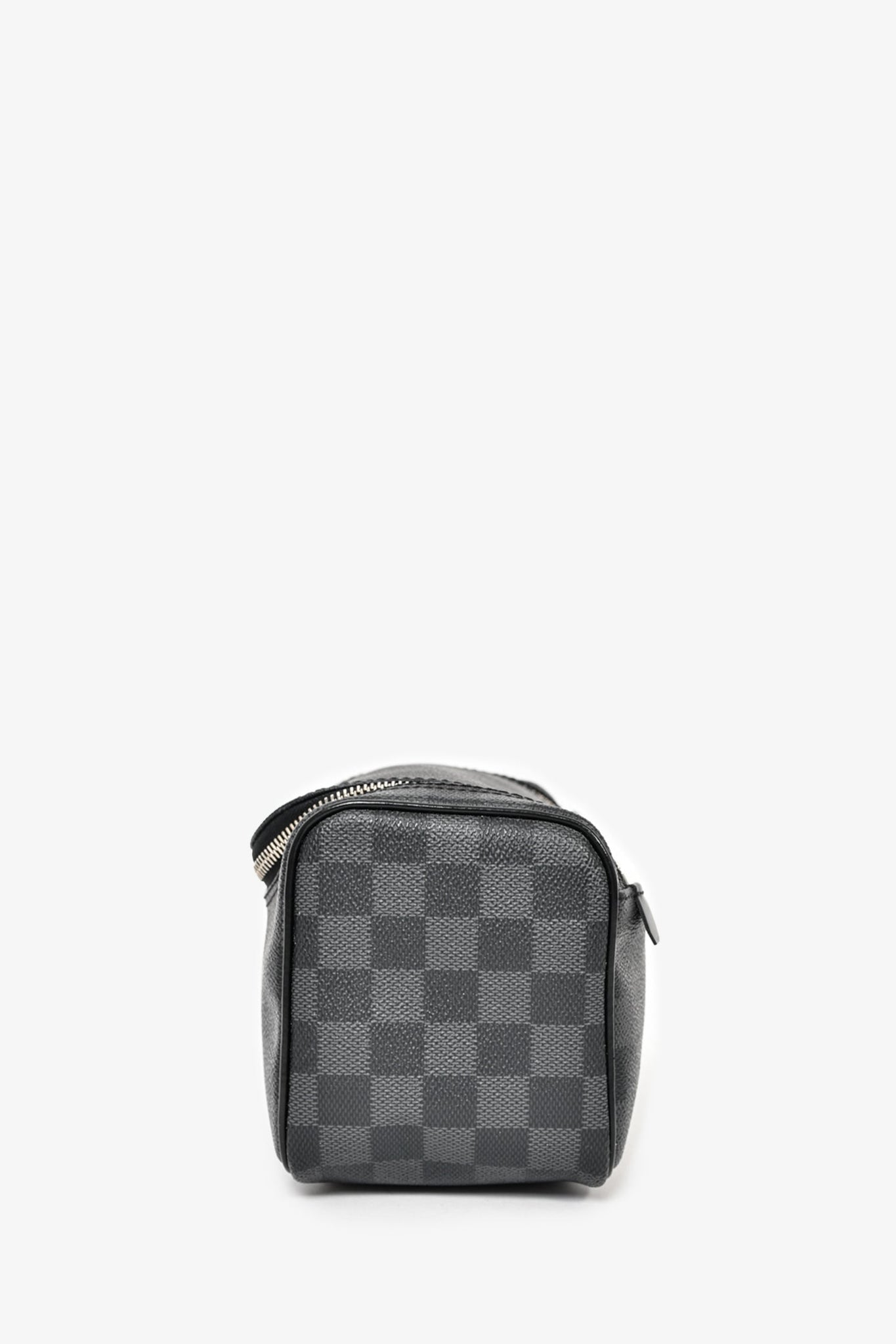 Louis Vuitton 2019 Damier Graphite Zip Toiletry Pouch 20 – Mine & Yours