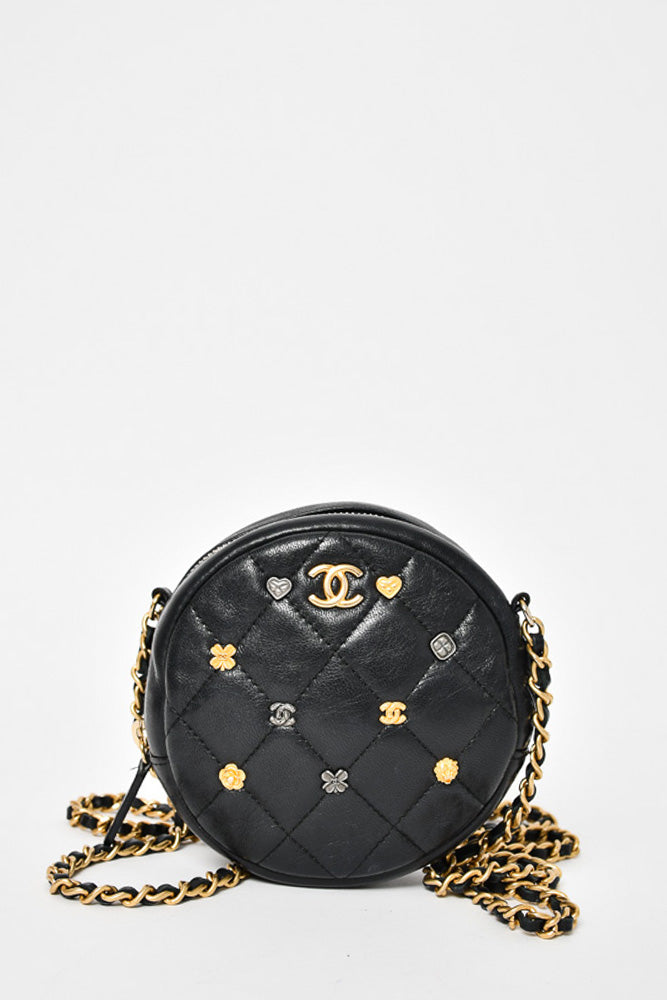 Pre-loved Chanel™ Black Lambskin Leather Circle Bag with Gold Embellis ...