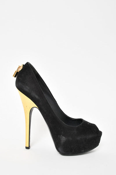 Louis Vuitton pearly heels locks gold
